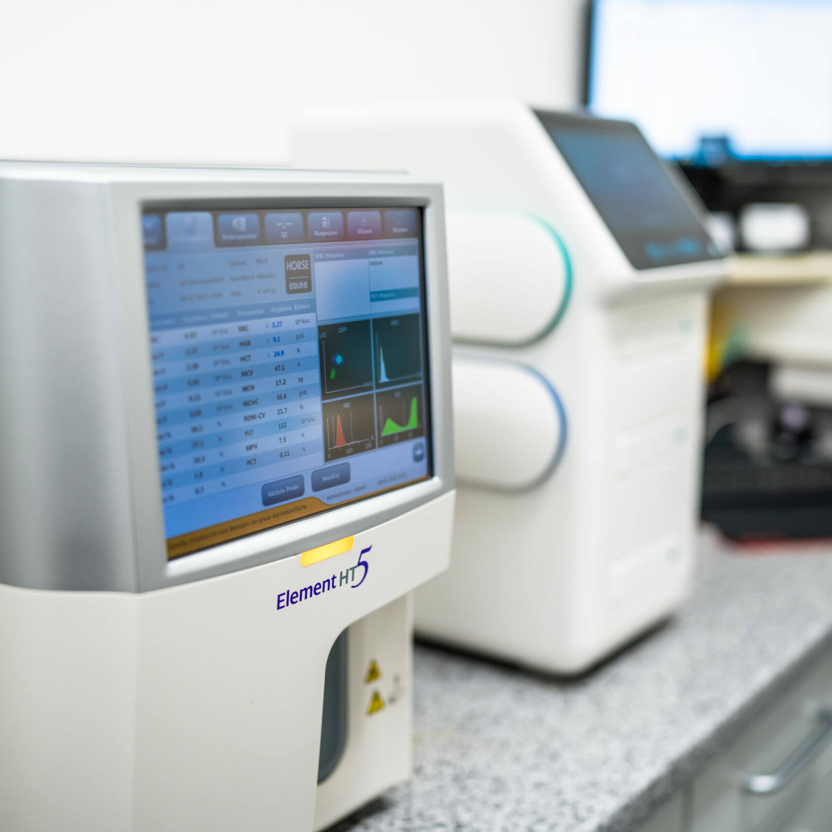 Detailaufnahme von Laborgeräten